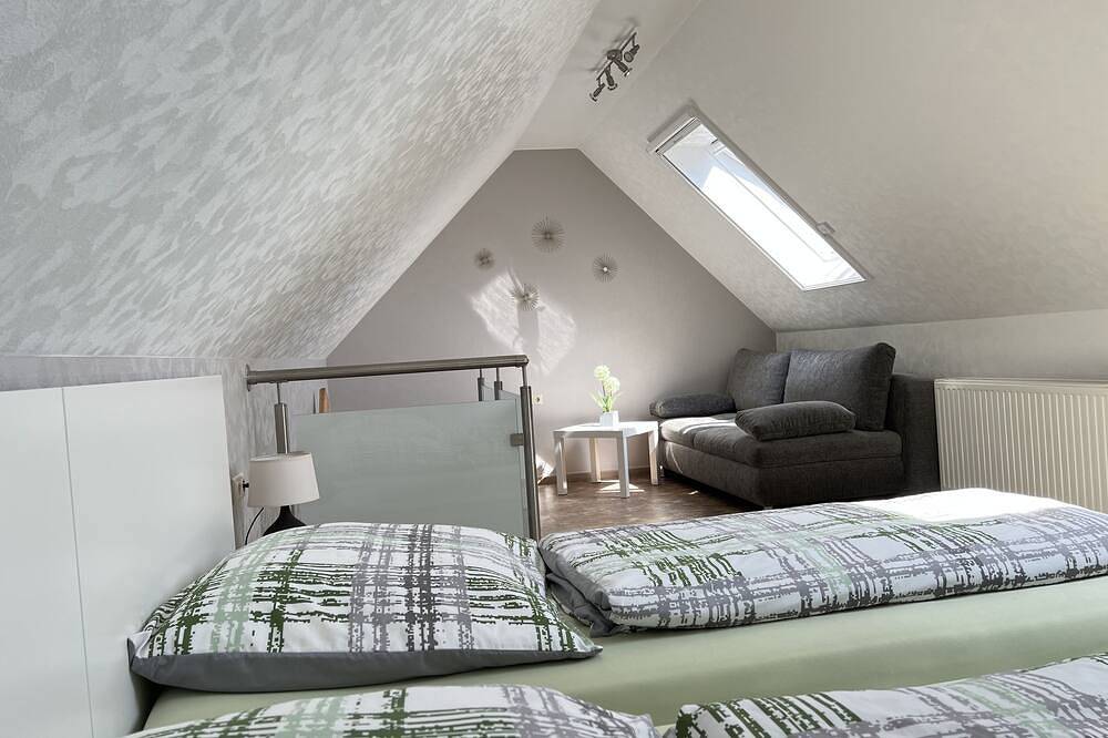 Ferienhaus zum Gässchen, ruhig gelegen, mit Terrasse in Weißenfels, Saale-Unstrut