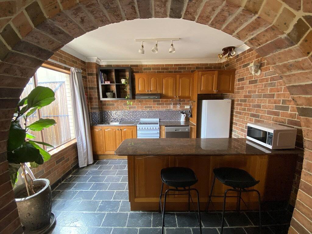 Ganze Wohnung, Bundeena Private Garden Apartment, close to beaches and national park. in Bundeena, New South Wales