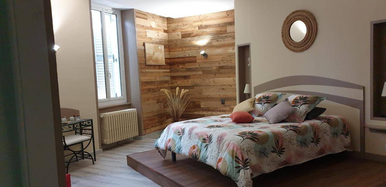 Double Room with Garden View in Tauriac-de-Naucelle, Aveyron