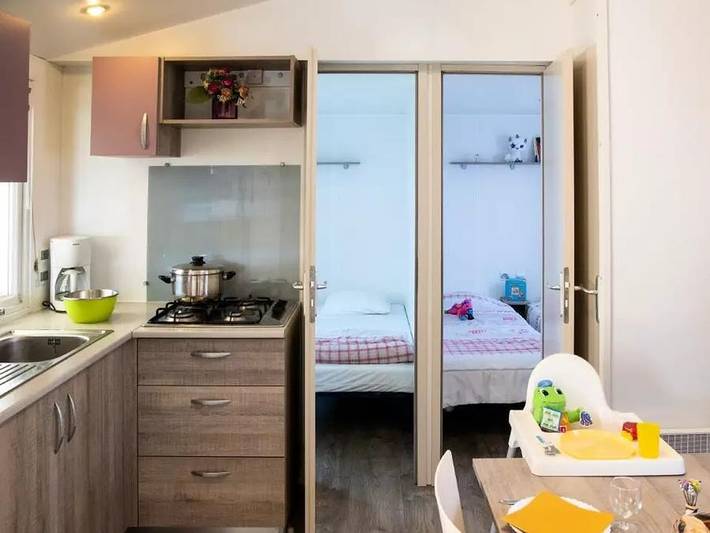 Camping Les Dinosaures - Mobilhome 6 personnes - Mobil Home Cosy 4 Pièces 6 Personnes + Tv in Talmont-Saint-Hilaire, Vendée