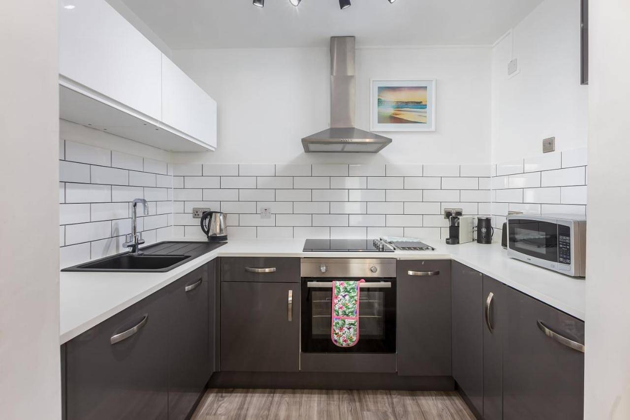 Entire apartment, Westward 14 Polzeath in St Minver Lowlands, Pentire Point - Widemouth