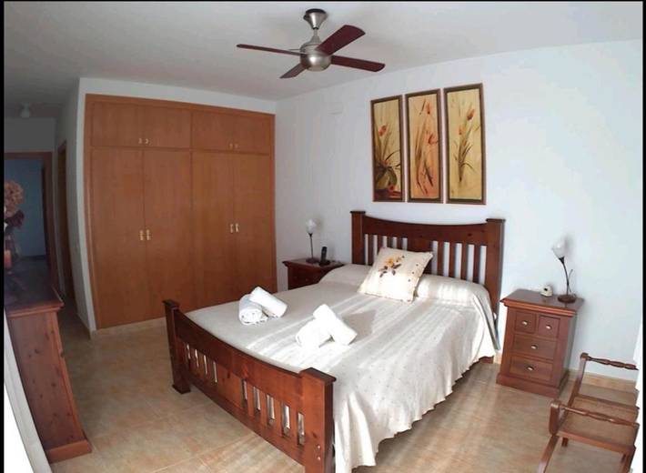 Casa rural para 7 personas, con Balcón y Terraza además de Jardín y Piscina en Cunit - 4