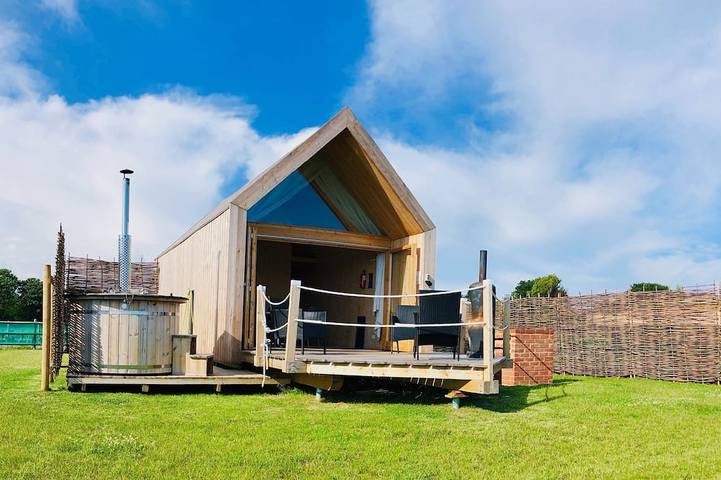 Blockhütte für 5 Personen, mit Terrasse und Garten in England