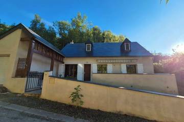 Cottage pour 8 personnes, avec terrasse et jardin à Cadéac