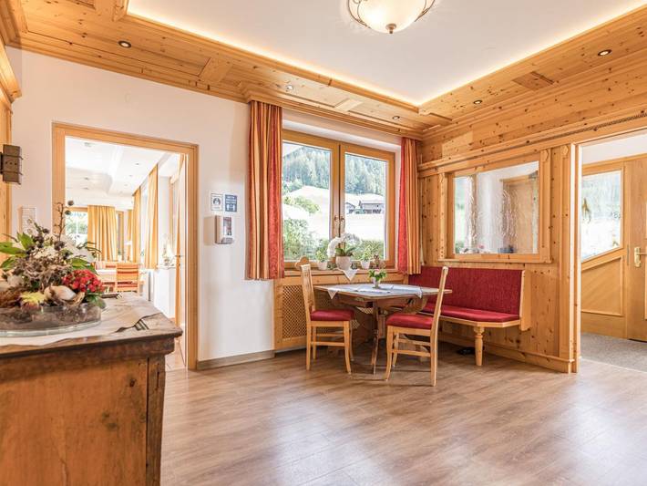 Ferienwohnung für 3 Personen, mit Balkon und Garten, kinderfreundlich in Reith im Alpbachtal