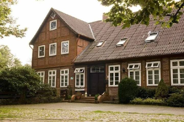 Ferienwohnung für 3 Personen, mit Garten
