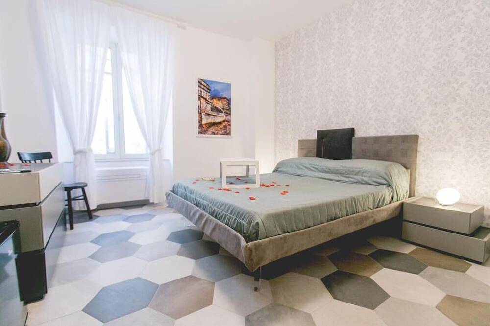 Tiberius Room room in a b&b in the heart of the historic center of Naples in Nápoles, Provincia de Nápoles