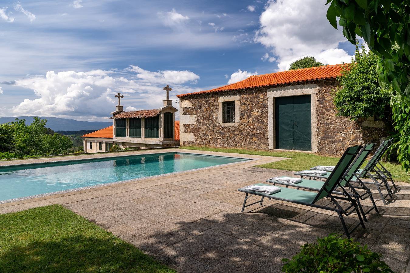 Maison de vacances 'Eira Country House' avec vue sur la montagne et piscine in Fornelos e Queijada, Distrito de Viana do Castelo