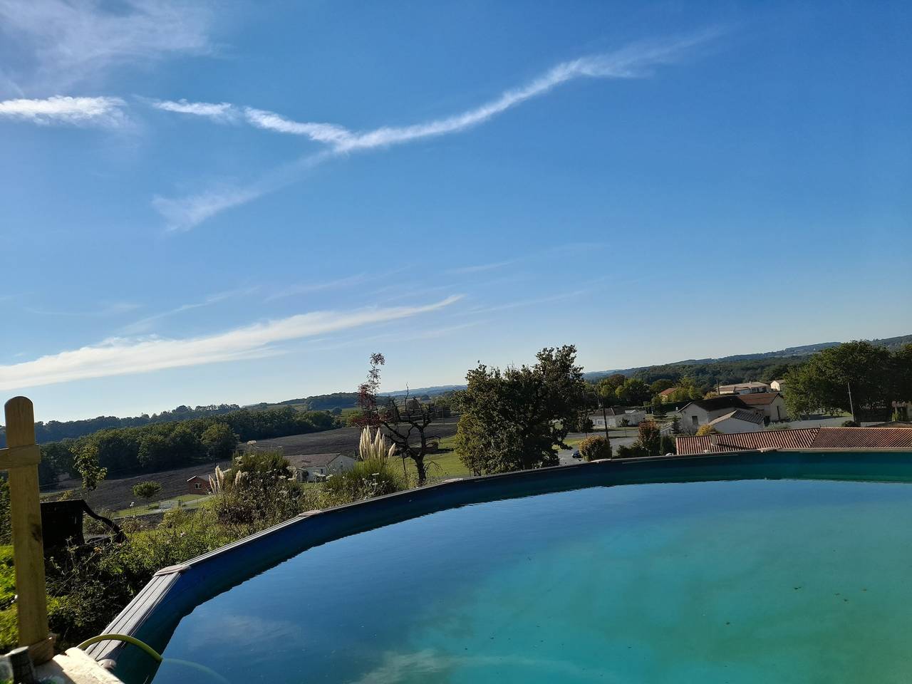 Pech Chabrol : gîte familial avec piscine et vue sur les vignes in Ribagnac, Périgord Pourpre