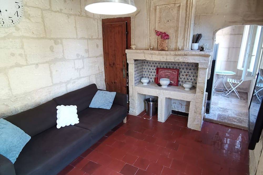 Charming village house in Provence fontvieille in Fontvieille, Arles region