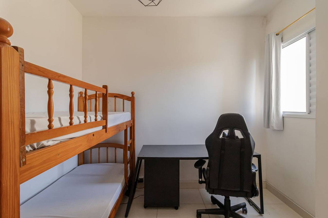 Casa Pet Friendly c/ Churrasqueira 350 m da Praia in Vila Caiçara, Praia Grande