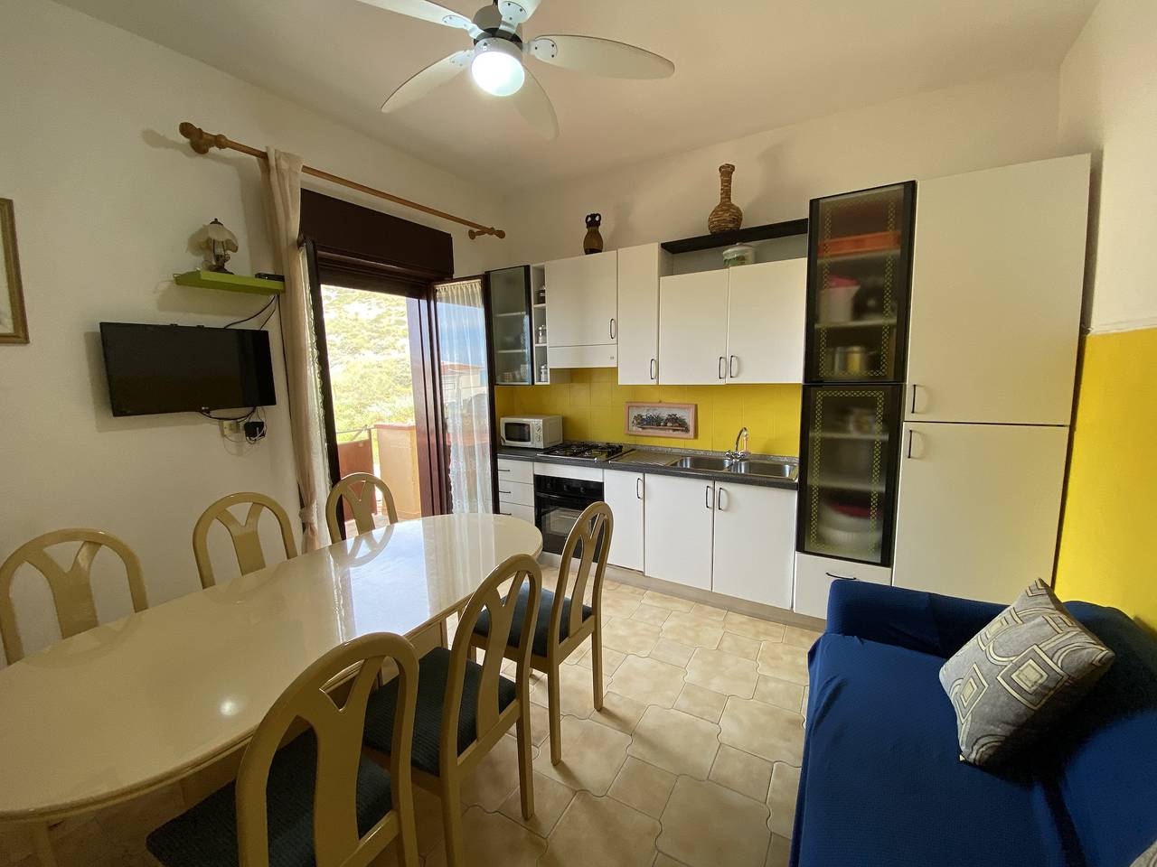 Appartamento intero, Appartamento vacanze per 5 persone con balcone in Lido Rossello, Realmonte