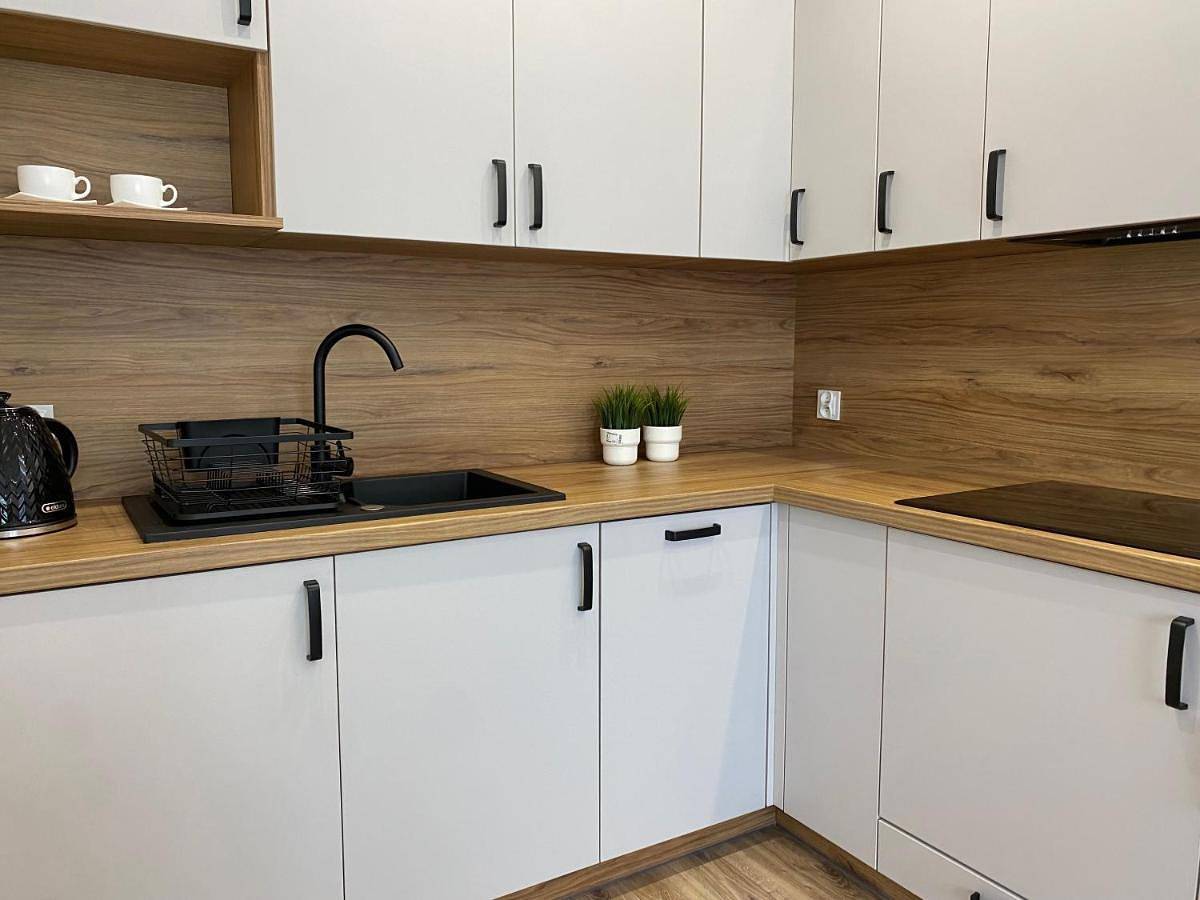 Cały apartament, Nowoczesny Apartament w Dzierżoniowie - parter - balkon - pokój + sypialnia in Dzierżoniów, Sudety (Polska)
