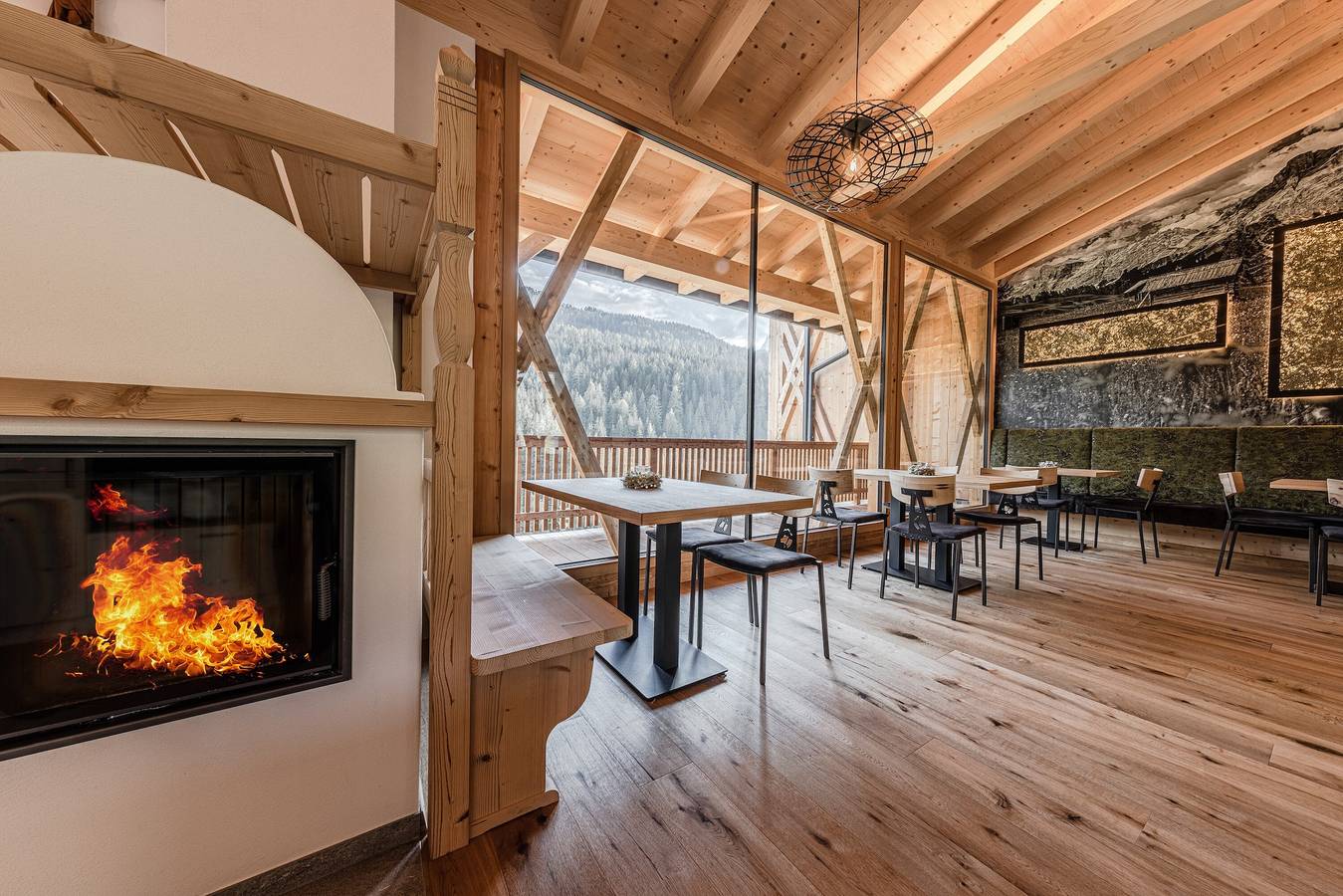 Entire studio, Studio Apartment 'Biohof Ruances' with Mountain View, Balcony and Wi-Fi in Costadedoi, Badia