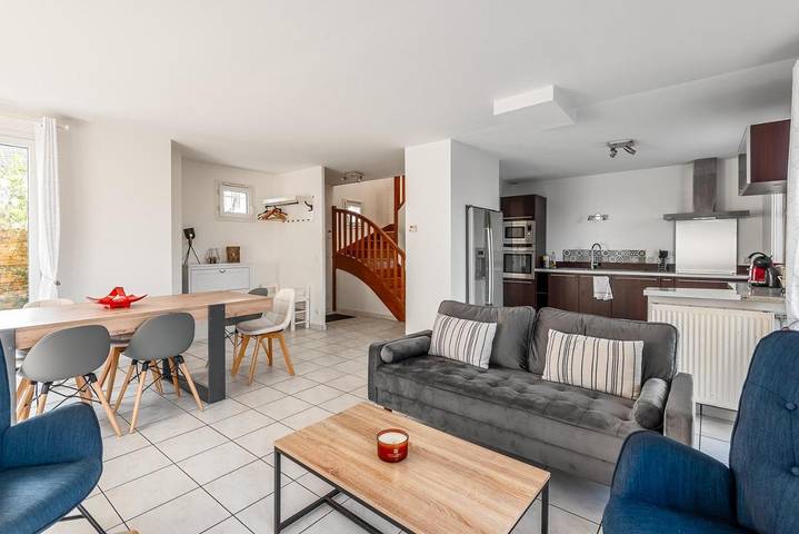 Ferienwohnung für 8 Personen, mit Seeblick und Garten in Disneyland Paris