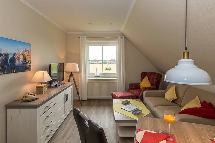 Ferienwohnung für 2 Personen, mit Terrasse in Neuharlingersiel - 2