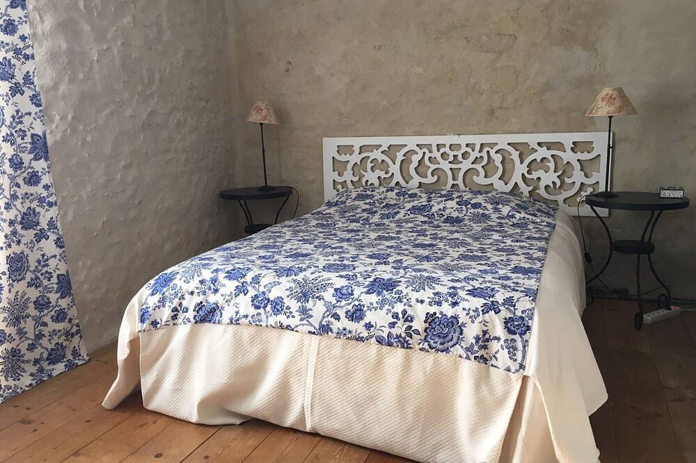 Superbe Maison de maître,  proche plages, 9 chambres,  jardin clos, parking 4 pl in Angles, Vendée