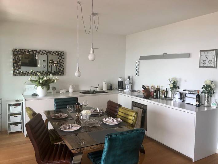 Casa vacanze 'Aurora Elegant Lake View' con vista lago, piscina condominiale e Wi-Fi in Maderno, Toscolano-Maderno
