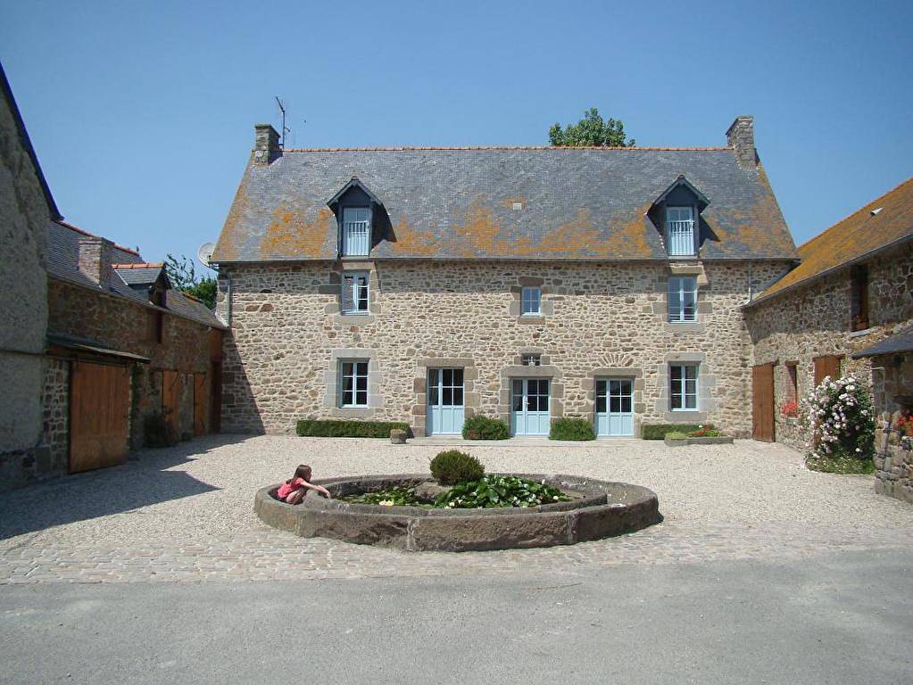 Manoir de la Ville Marie - La Jules et Julie in Hirel, Région de Saint-Malo