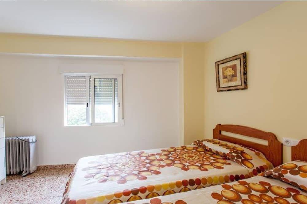 Wonderful holiday in  Villa Masias  Moncada. Valencia in Moncada, Costa de Valencia