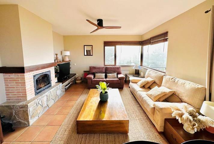 Chalet para 15 personas, con vistas además de piscina y jardín en Provincia de Guadalajara - 3