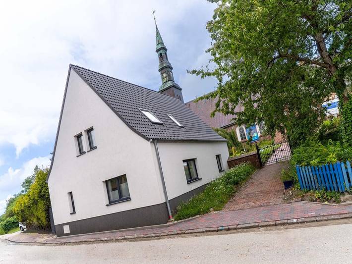 Ferienhaus für 8 Personen, mit Terrasse und Garten