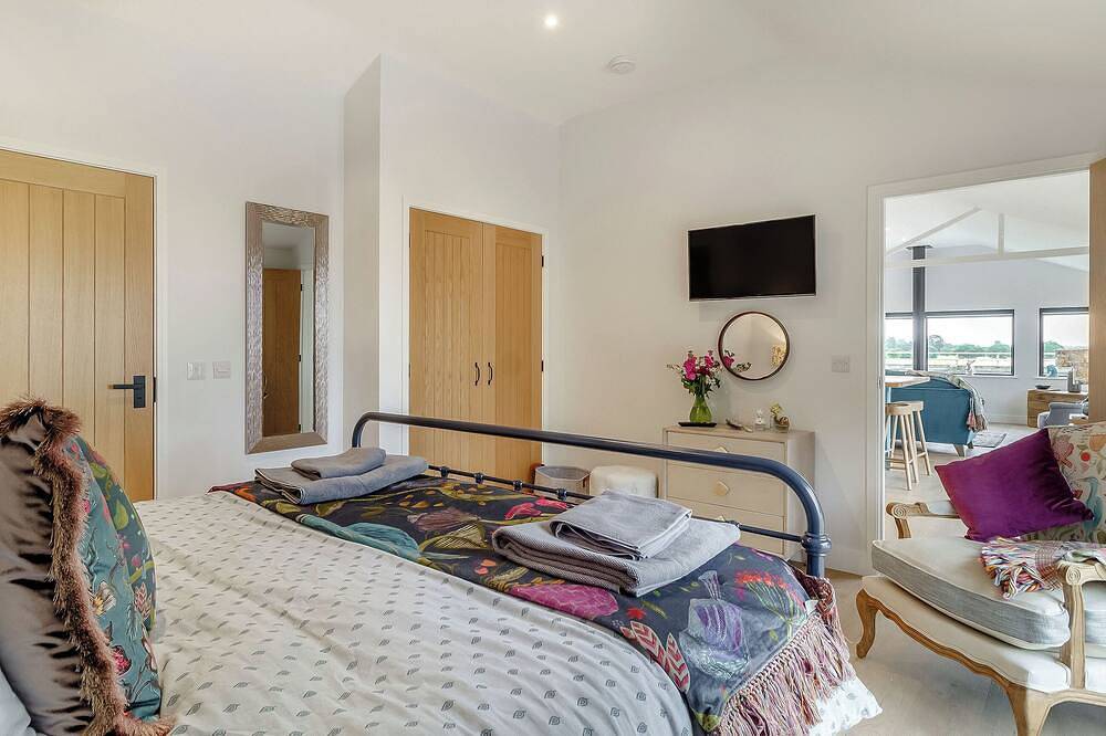 1 bedroom accommodation in Stowupland, near Stowmarket in Suffolk