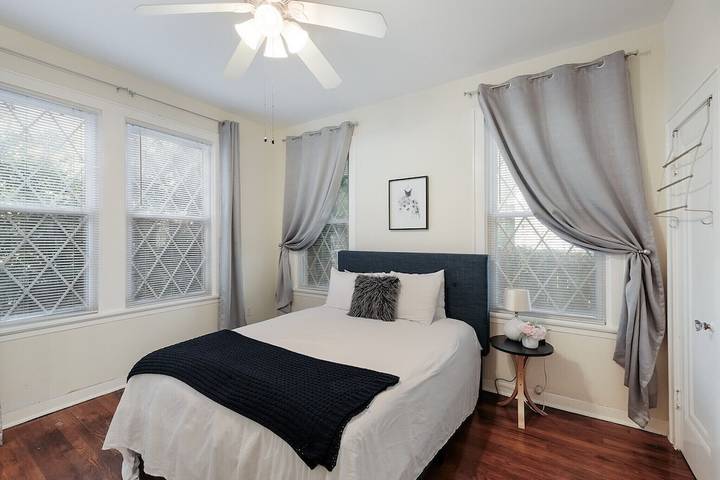 Apartment for 8 people, with pets in San Antonio