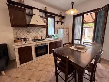 Gîte pour 3 personnes, avec jardin, animaux acceptés dans Macari