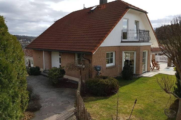Ferienwohnung für 4 Personen, mit Terrasse und Garten in Lichtenstein