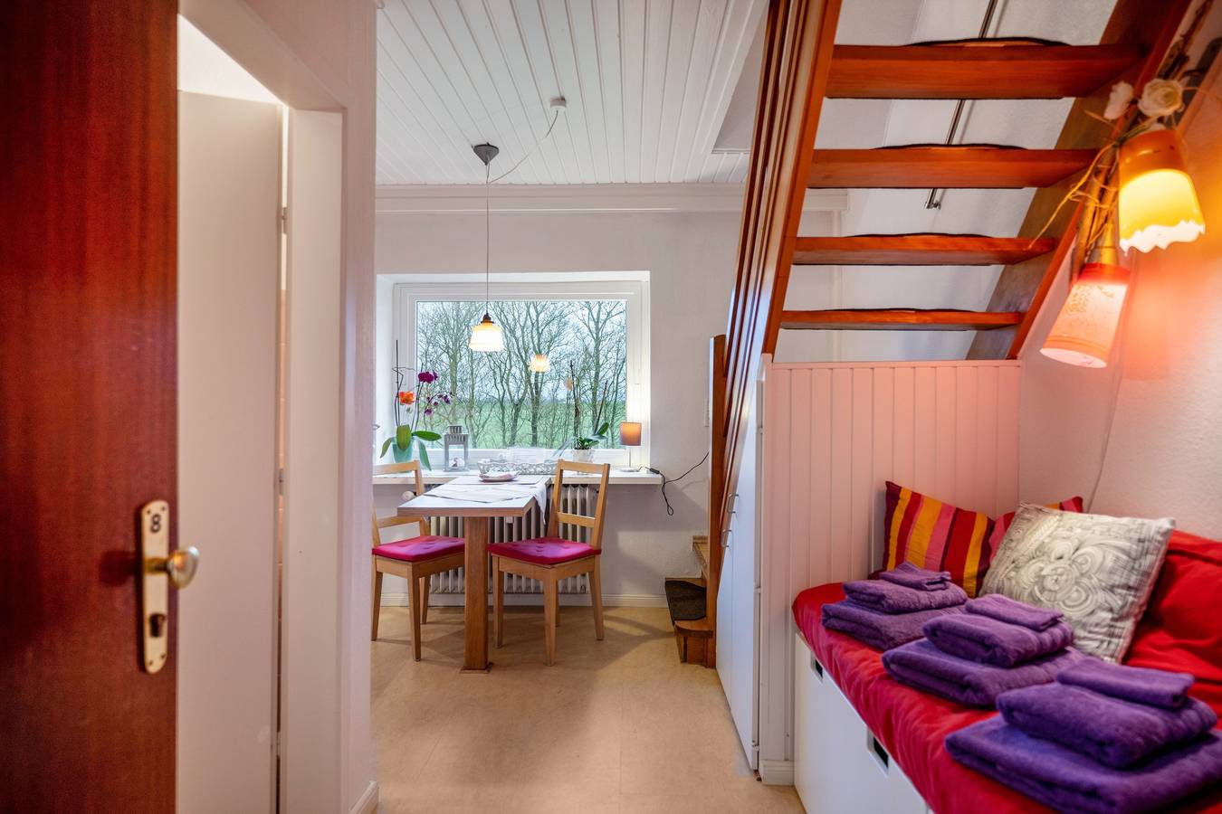 Entire apartment, Holiday Apartment 'Lila' with Shared Garden and Private Beach Chair in Nordstrand (Municipality), Nordseeküste