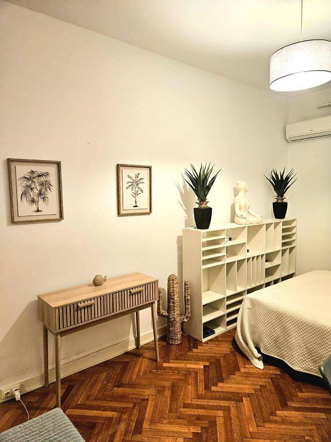 Gîte pour 5 personnes, avec jardin dans Plage Carras Nice - 4