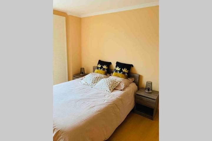 Gîte pour 4 personnes à Jugon-les-Lacs - 2