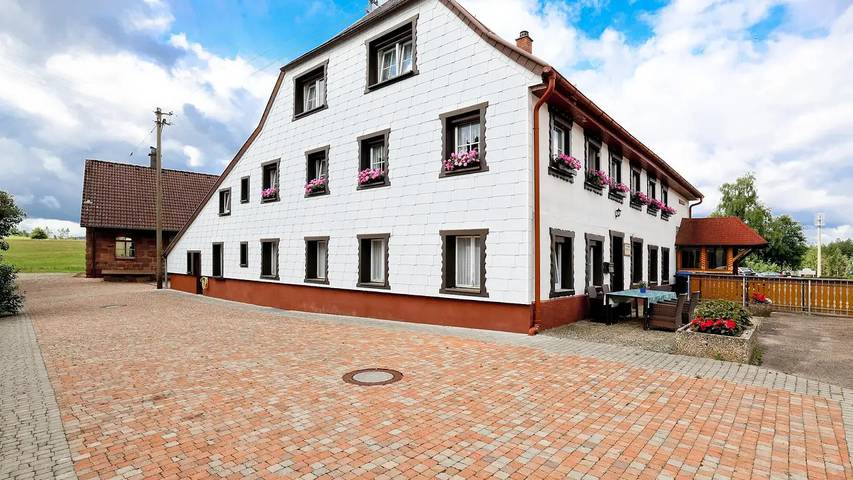 Ferienwohnung für 7 Personen, mit Garten, mit Haustier