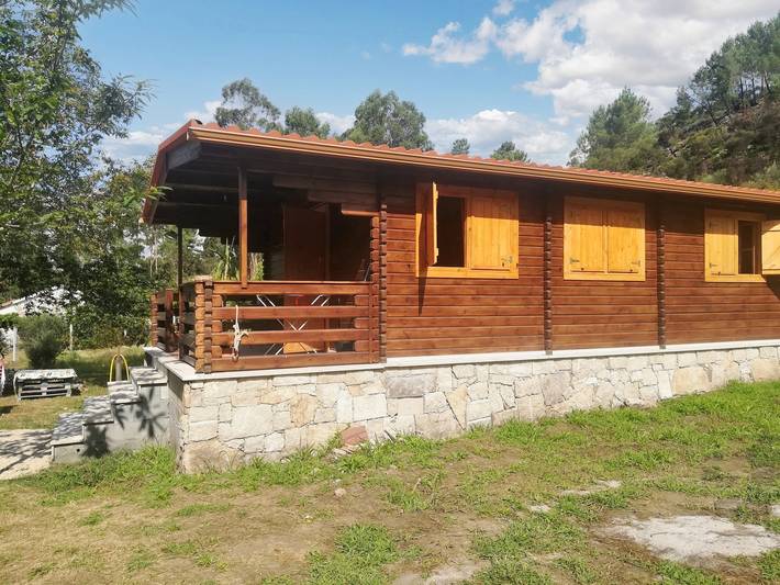 Maison pour 5 personnes, avec jardin et terrasse dans Gerês
