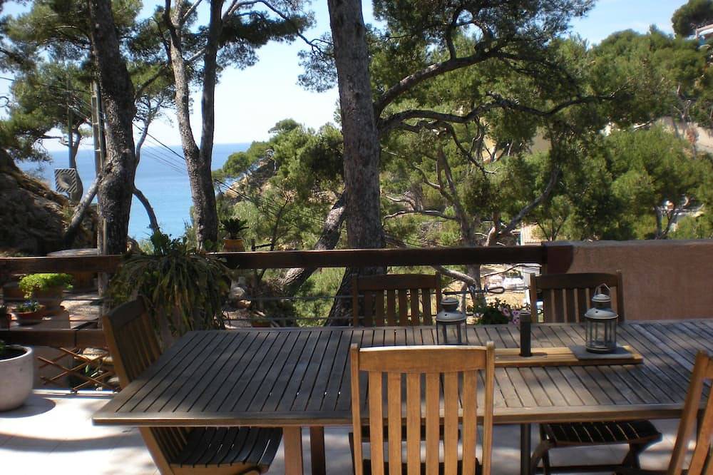 4* villa in Provence with sea view, 50m from the calanque. Promo Hiver 26 in Ensuès-la-Redonne, Istres region