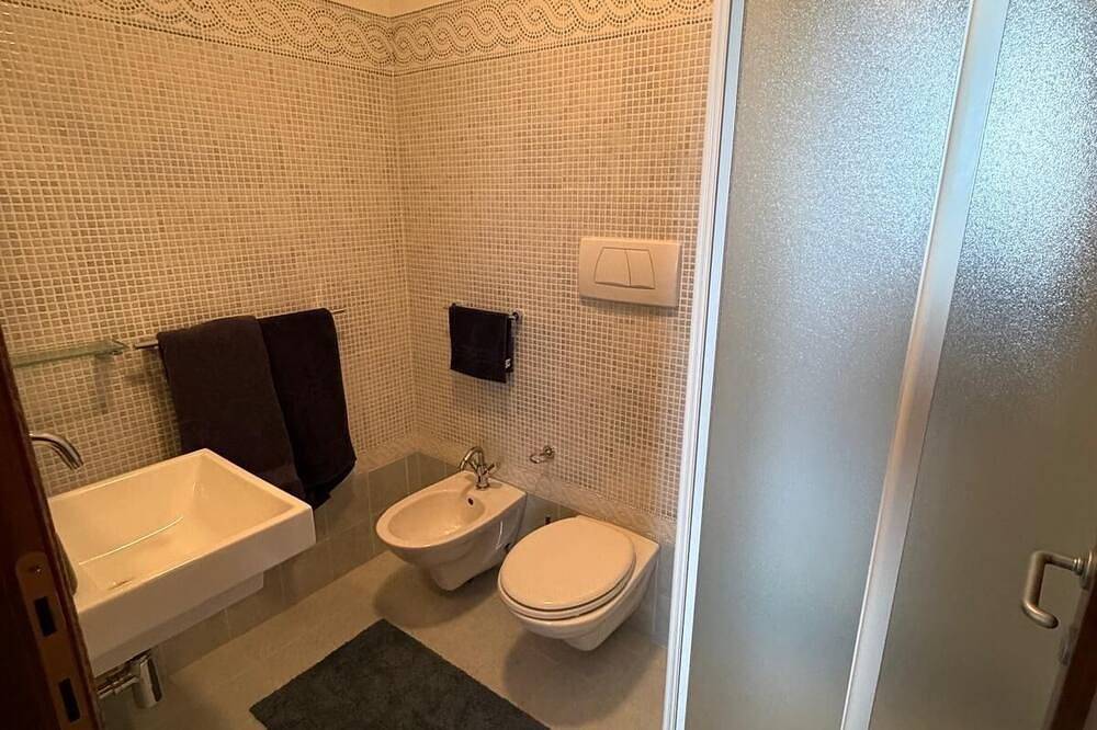 Apartamento entero, Aparmento de jardín 'Collemare' con piscina para 7 personas - ¡2 pisos! in Pineto, Costa Adriatica Abruzzo