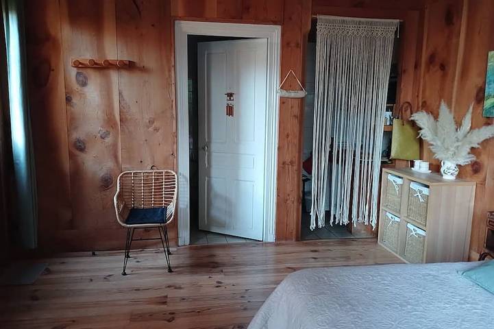 Gîte pour 2 personnes, avec terrasse, animaux acceptés à Billom - 3