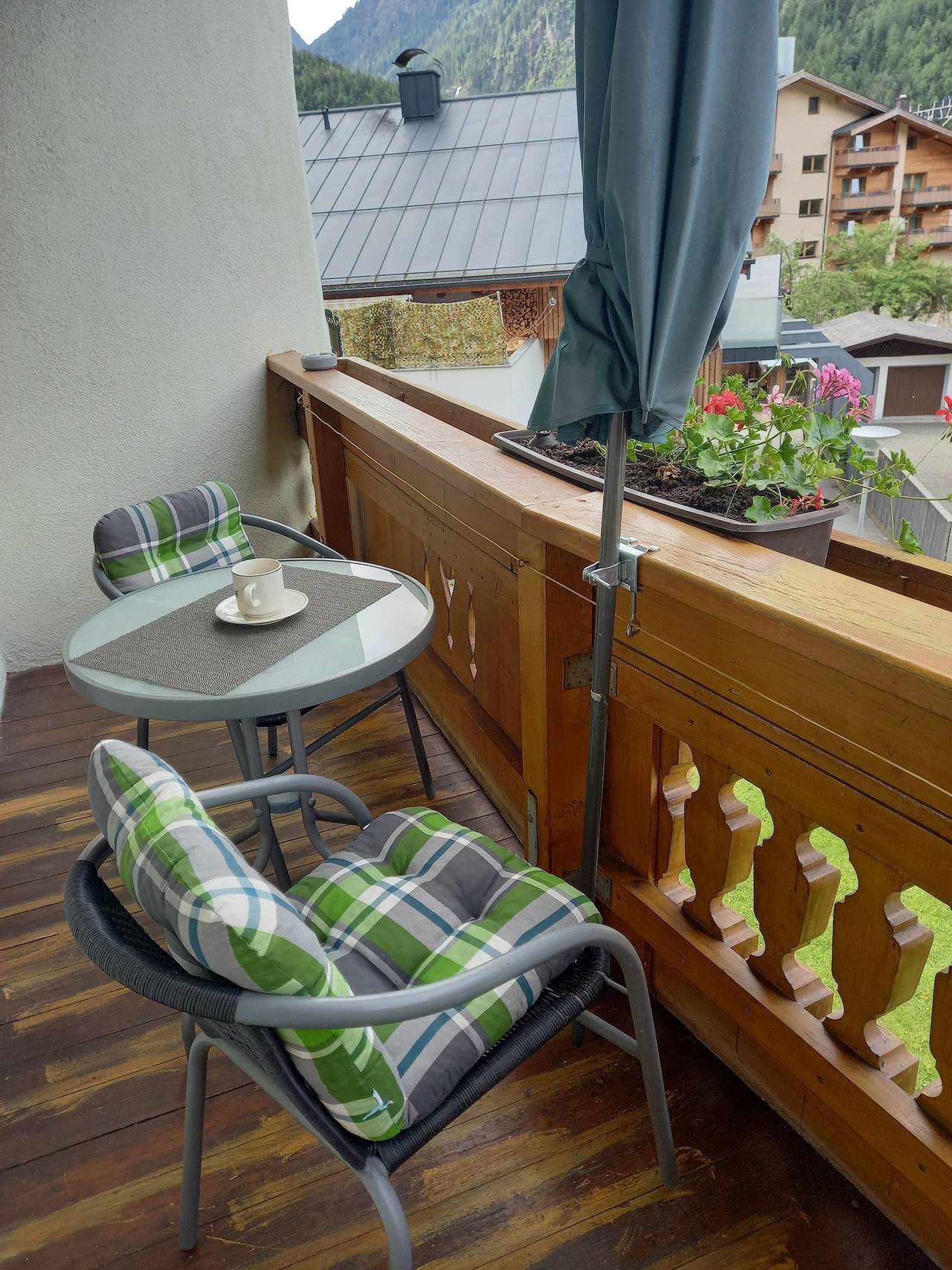 Appartement de vacances entier, Chambre double avec douche/Wc in Oetz, Oetztal