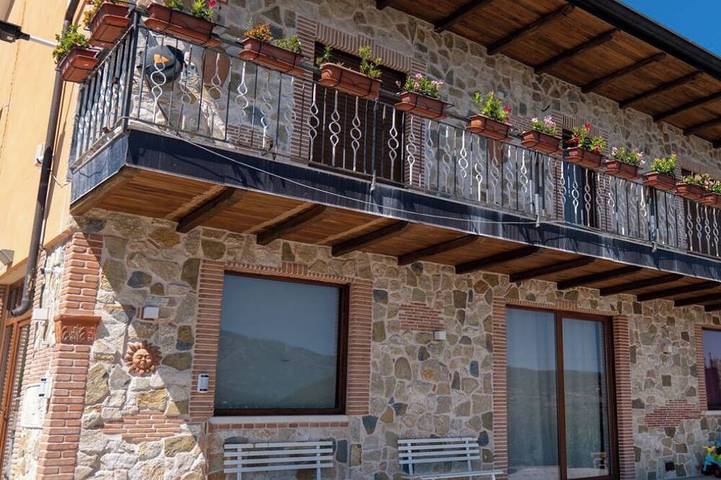 Ferienwohnung für 3 Personen, mit Garten und Whirlpool