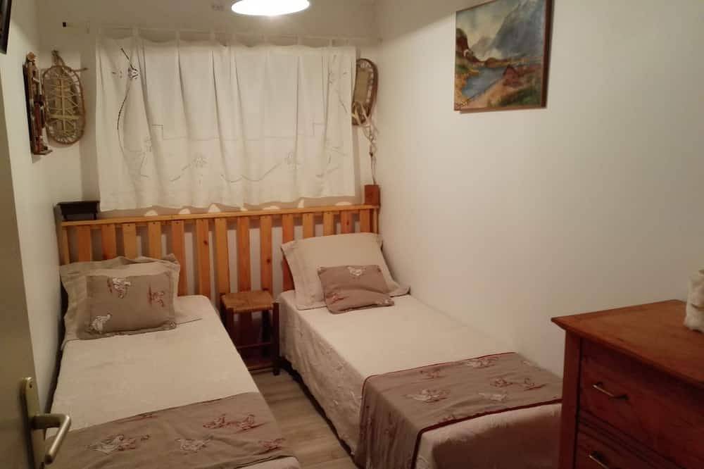 Apartamento entero, \"Chez Bebeth\" Elegante y atípico apartamento de estilo 1920 in Saint-Véran, Queyras