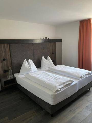 Small Double Room in Stubaier Alpen, Sterzing