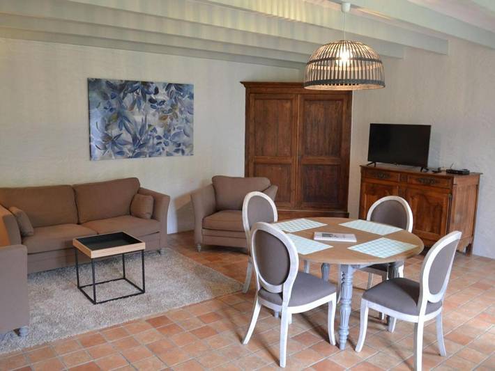 Location de vacances pour 4 personnes, avec Jardin et Piscine à Lignières-Sonneville - 4