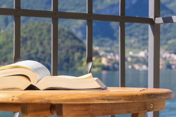 Ferienwohnung für 4 Personen, mit Seeblick und Ausblick sowie Garten, mit Haustier