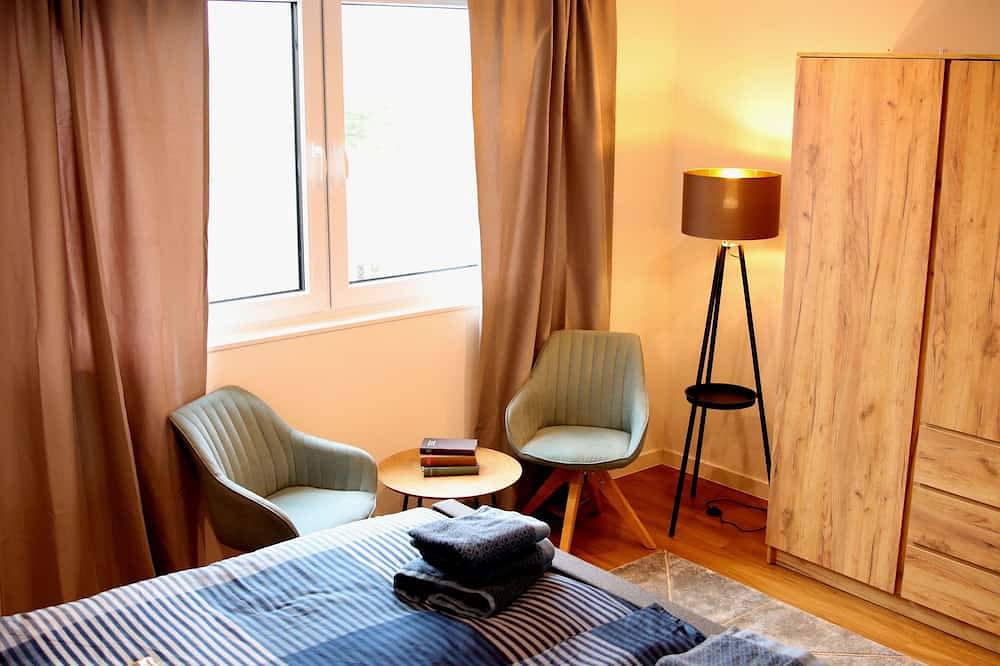 Entire apartment, Cozy oasis of peace by the forest. 110sqm with 2 bedrooms. Pet friendly! in Taunusstein, Rheingau-Taunus-Kreis