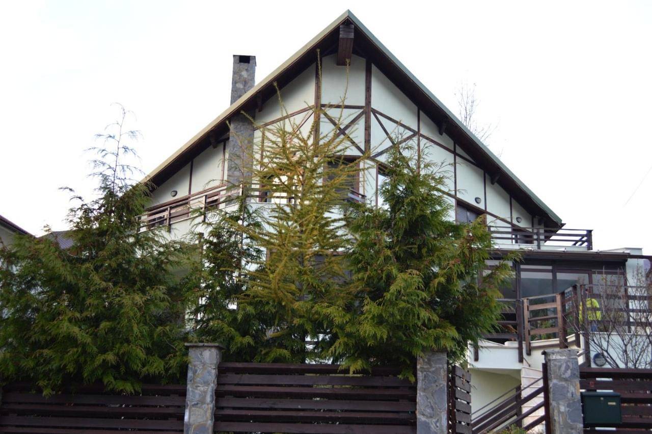 Villa in Azuga, Walachia