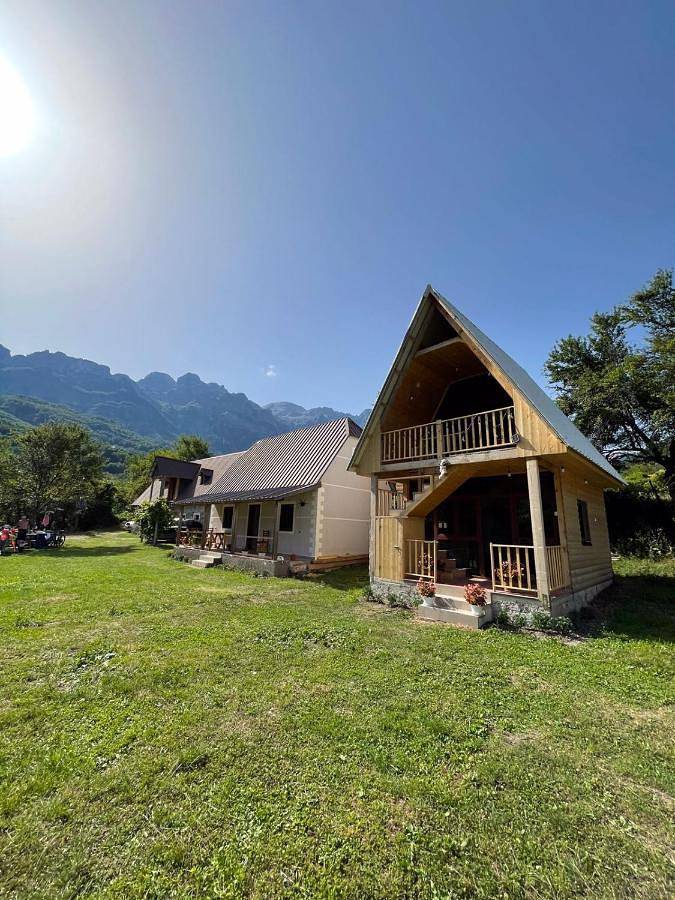 Maison d’hôte pour 2 personnes, avec jardin, adapté aux familles dans Theth