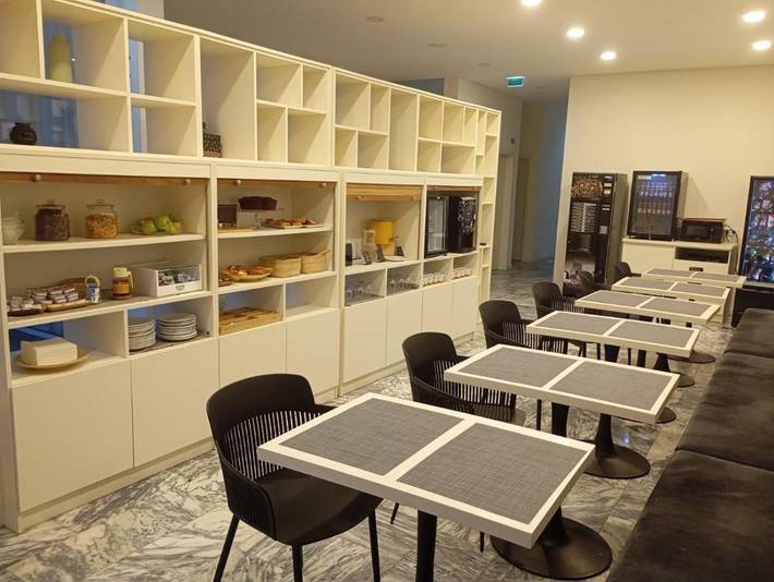 Hôtel pour 2 personnes, avec terrasse à Maia - 4