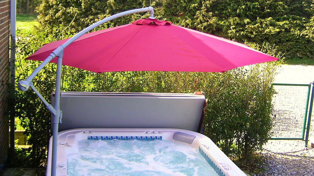 Geheel vakantieappartement, Vakantieappartement voor 7 personen met terras in Felenne, Beauraing