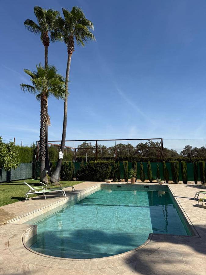 Chalet para 15 personas, con jardín además de piscina y vistas, Se admiten mascotas en Provincia de Badajoz